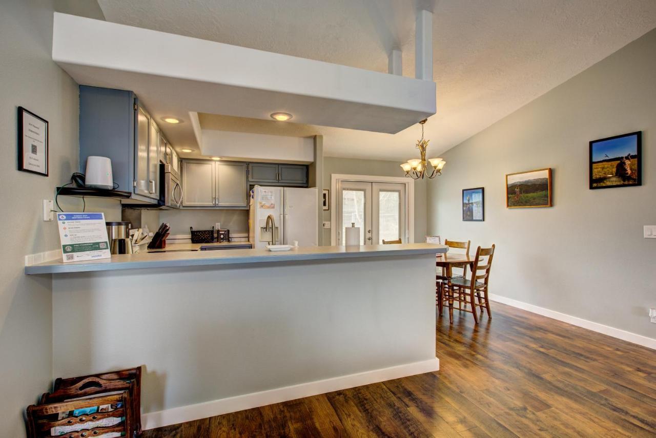 Hello Dolly! 3 Beds, 2 Bath, 2 Tv'S, Fireplace, Quiet Neighborhood In Star, Id Minutes From Walking Trails And River Views Eagle Екстер'єр фото